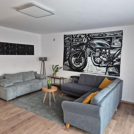 סגד Toelgyes Apartmanhaz מראה חיצוני תמונה