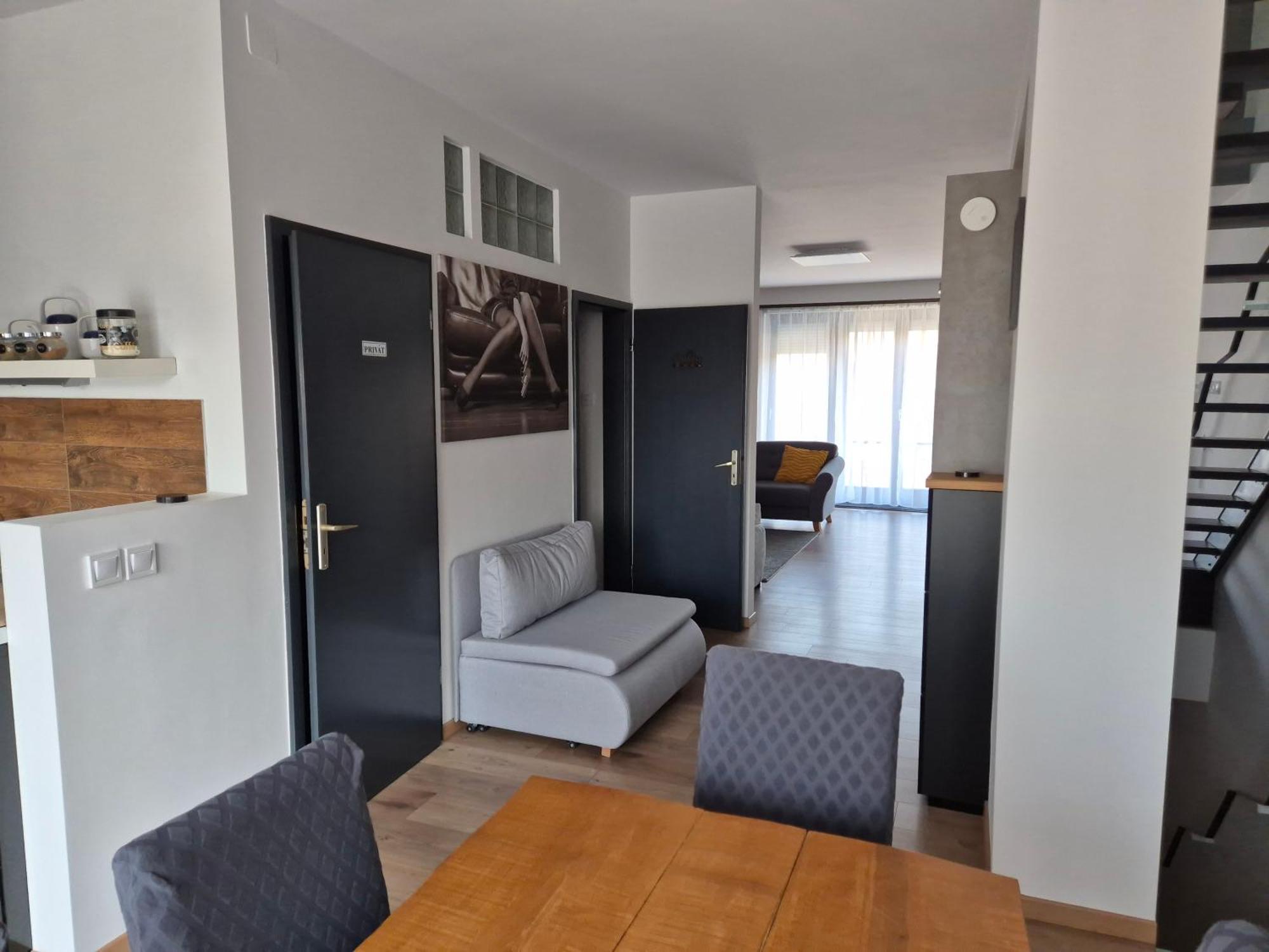 סגד Toelgyes Apartmanhaz מראה חיצוני תמונה